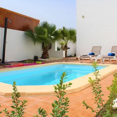 Villa Eesha By Privilege Bay La Oliva Exterior photo